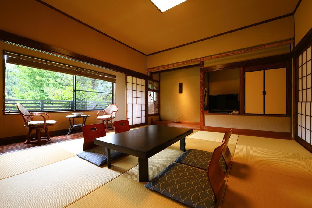 Ryokan Izumoya Yufu Exterior foto